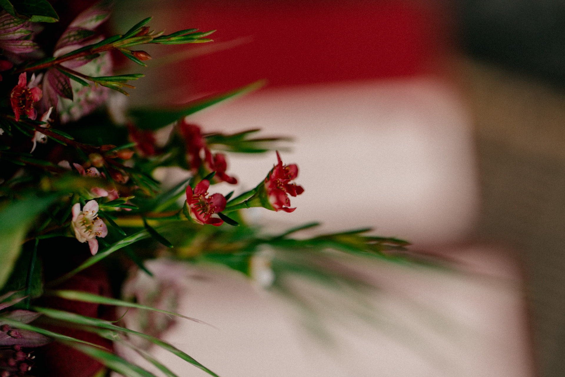 marsala color of the year wedding-barn wedding germany