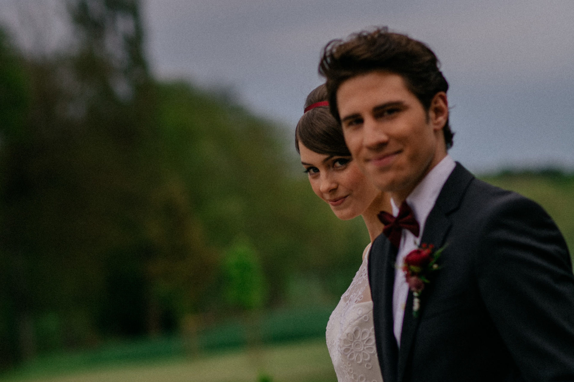 groom bride portrait-marsala pantone color of the year-barn wedding europe-steinbachhof wedding stuttgart
