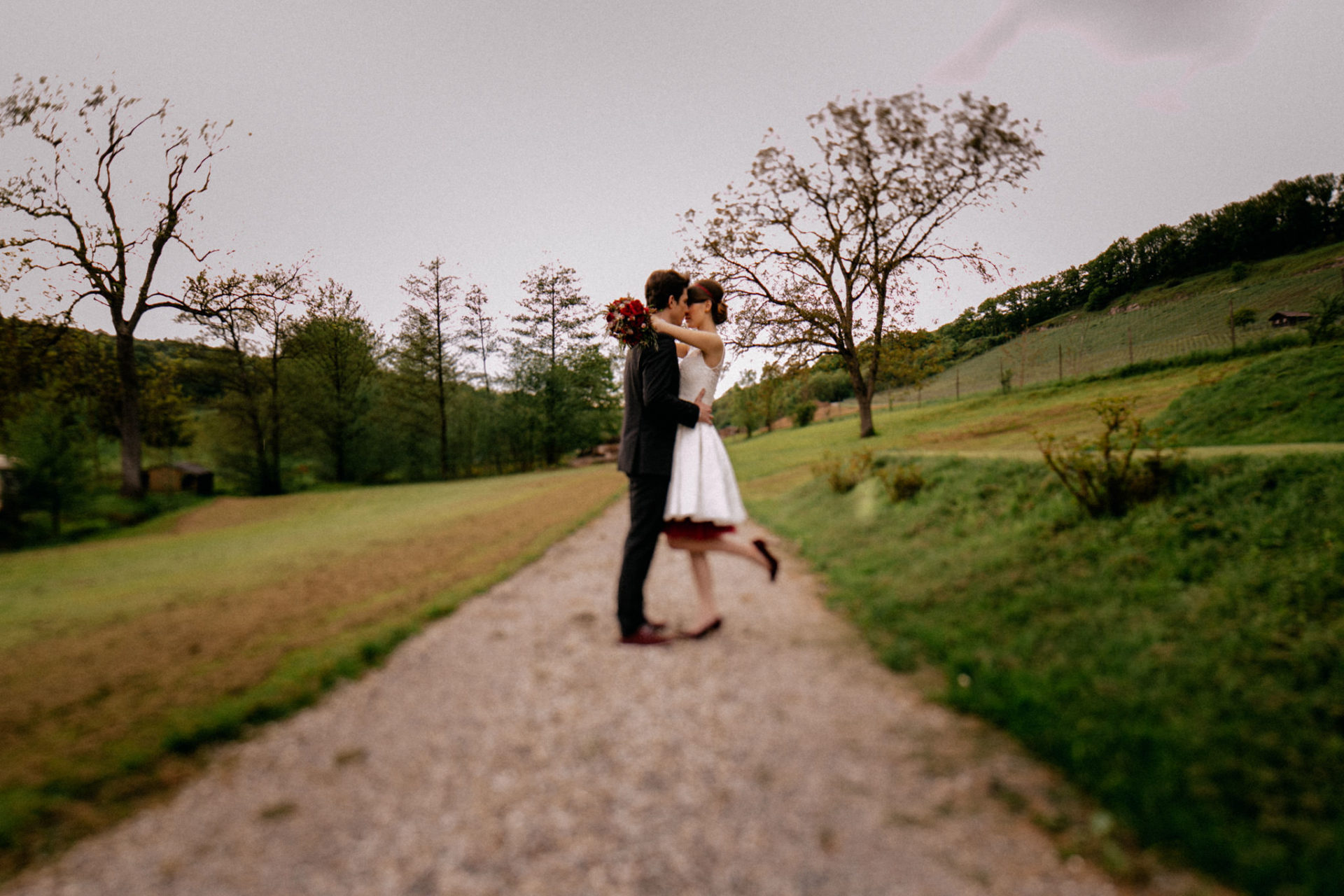 groom bride portrait-marsala pantone color of the year-barn wedding europe-wedding photographer stuttgart