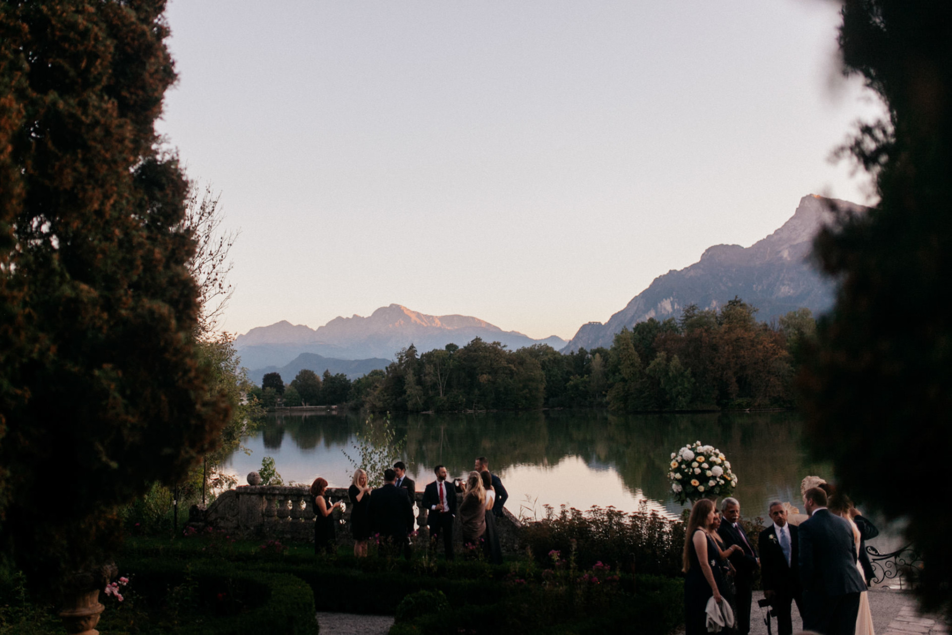 mountain wedding-austria destination wedding-wedding photographer austria