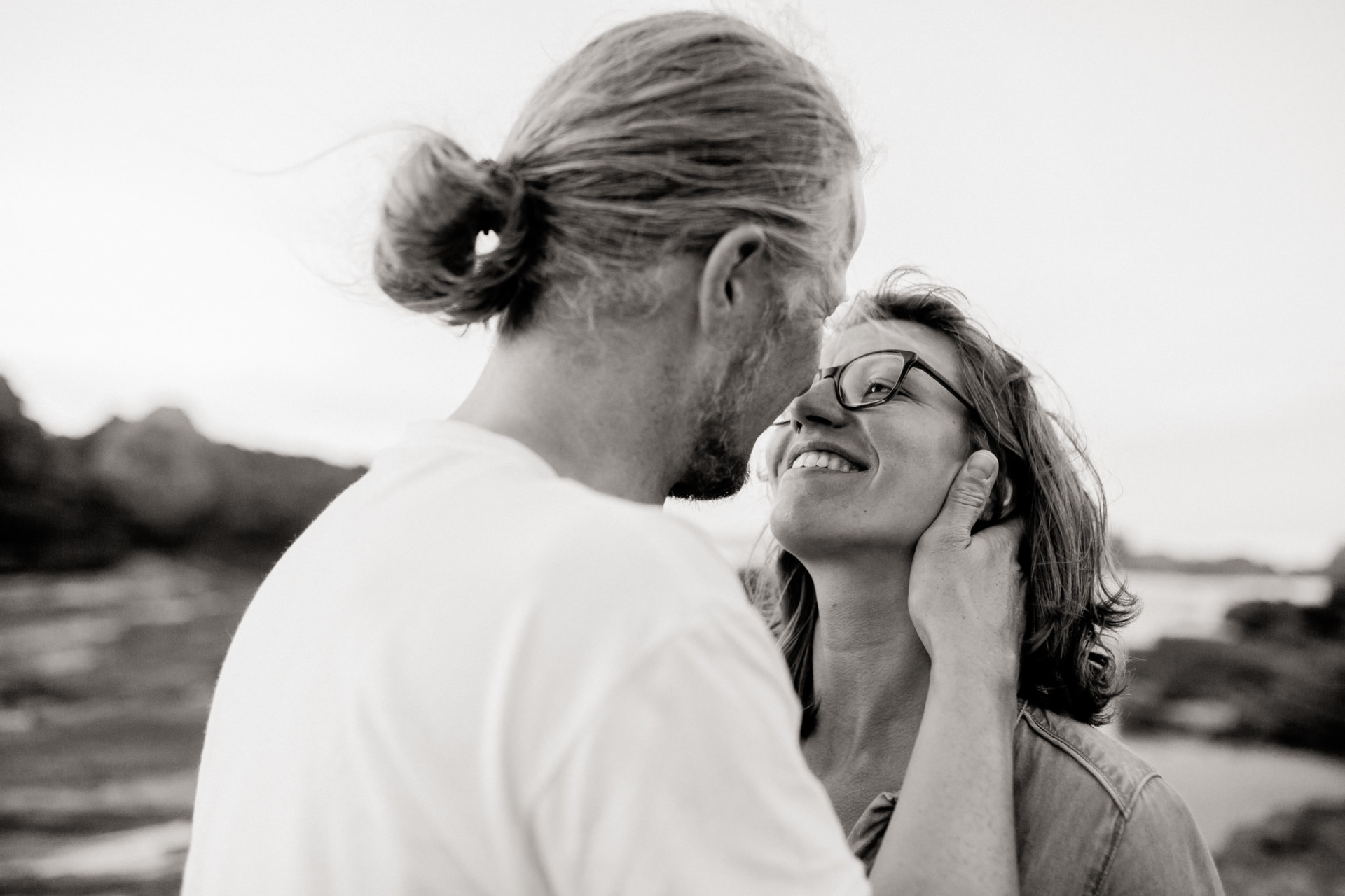 beach engagement photos-elopement photographer europe-elopement algarve