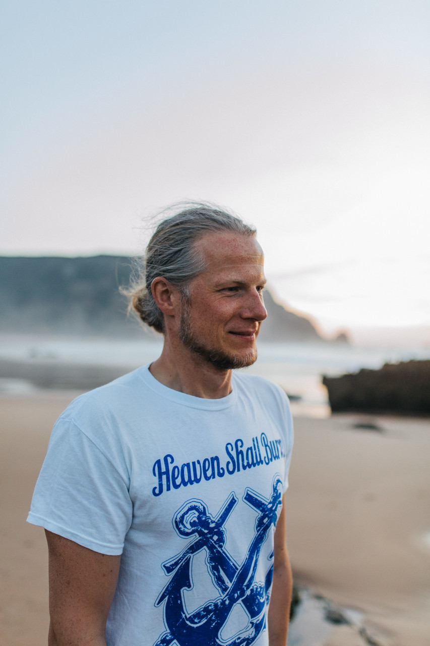 beach engagement photos-elopement photographer europe-elopement algarve