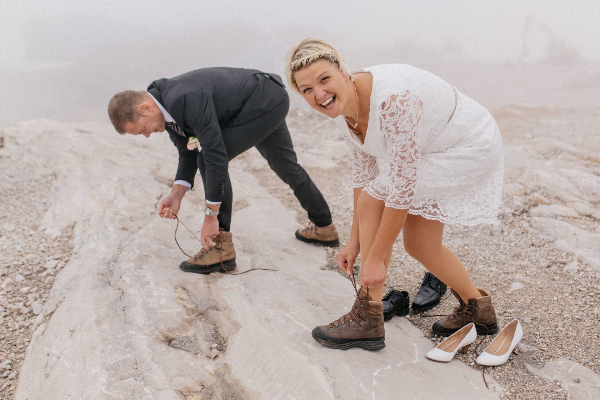 mountain elopement alps-zugspitze wedding-germanys highest mountain-bavarian wedding-munich wedding photographer-mountain wedding