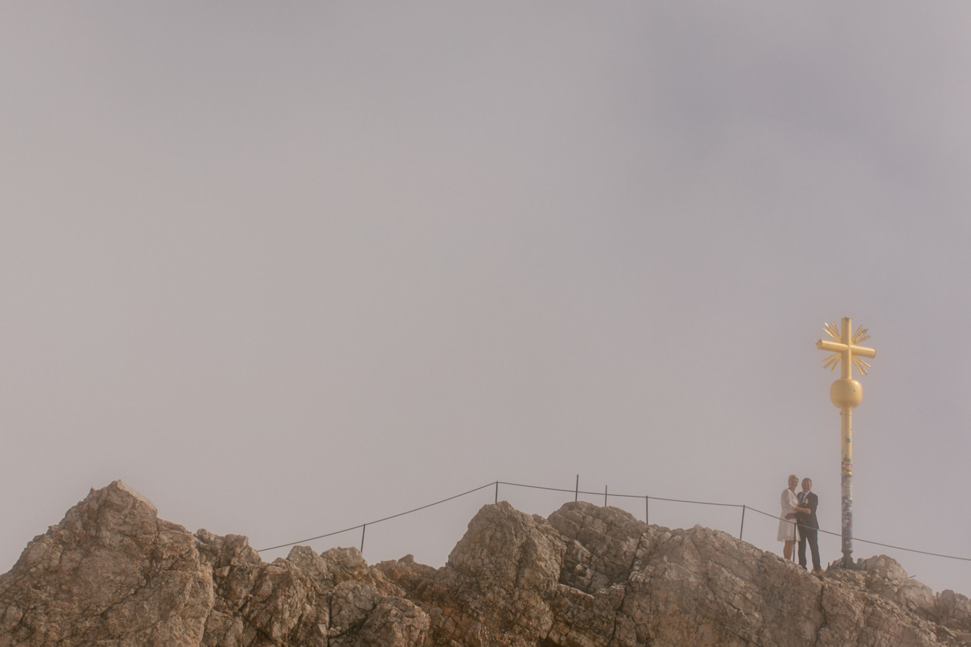 mountain elopement alps-zugspitze wedding-germanys highest mountain-bavarian wedding-munich wedding photographer-mountain wedding