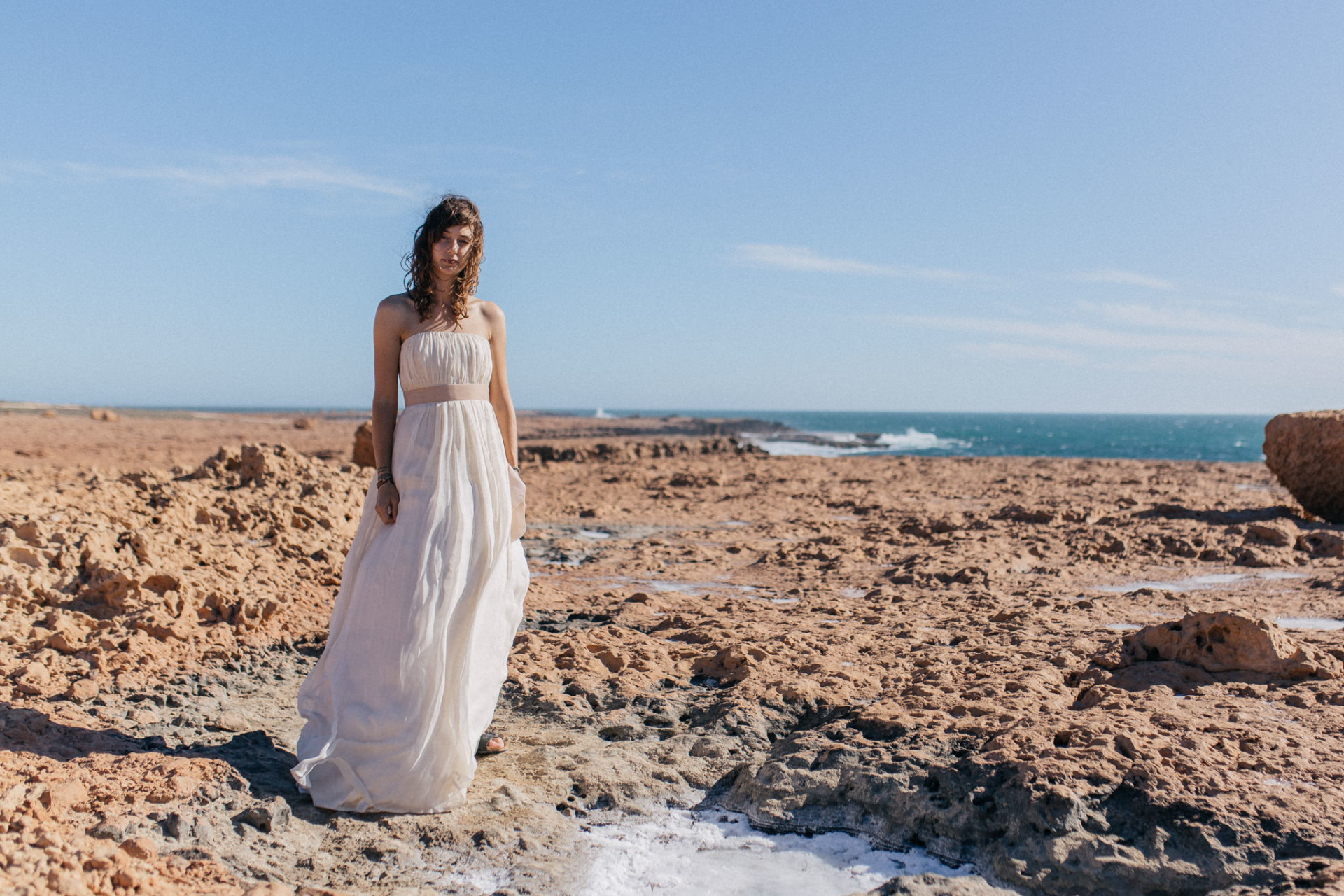 Wedding photographer perth-elopement australia-WA beach wedding WA-elfenkleid bridal gown-the quobba blow holes