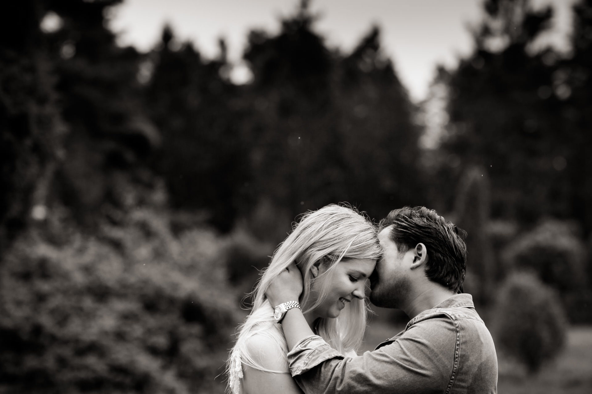 happy couple-boho engagement photos-couple photo session hamburg-northern germany wedding photographer-elopement europe