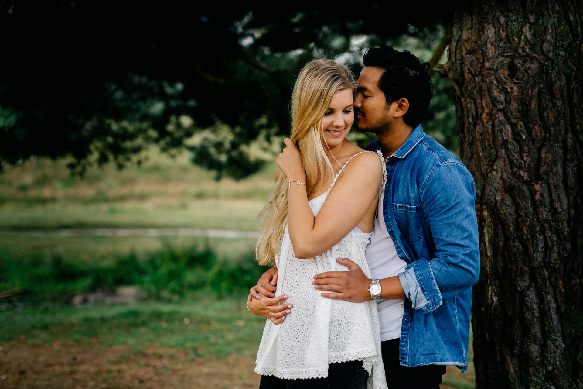 boho style couple-engagement photos hamburg-wedding photographer germany-elopement europe