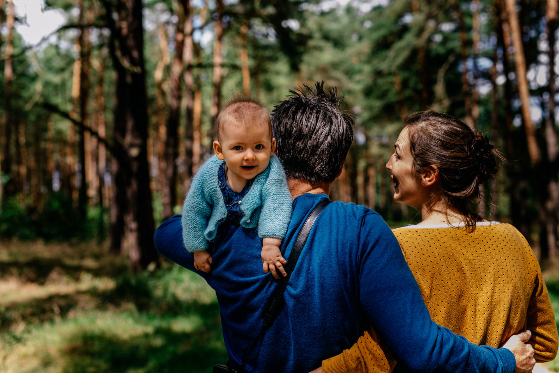 parents and daughter portrait-baby fashion-family photographer berlin