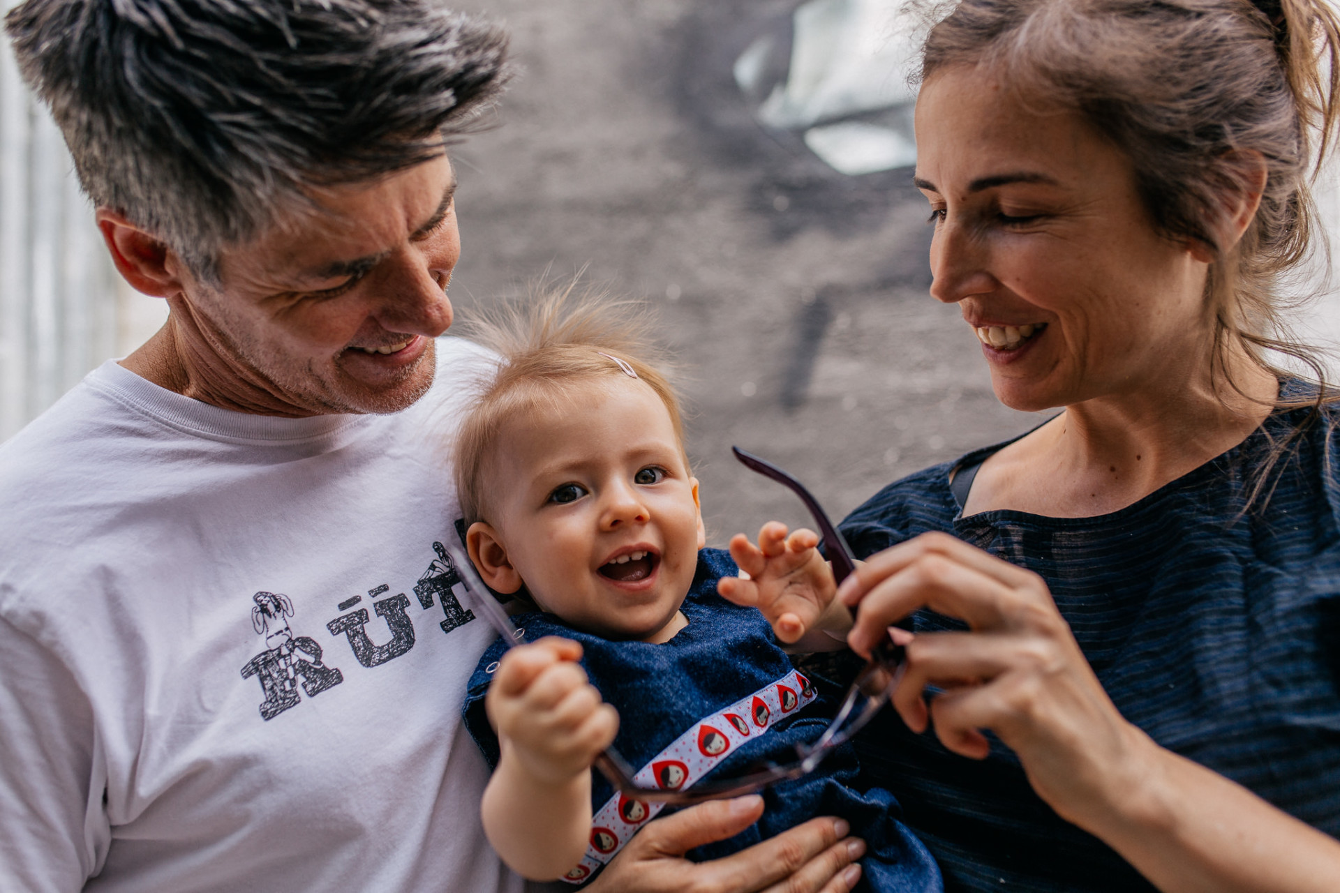 collingwood baby-melbourne collingwood family photo