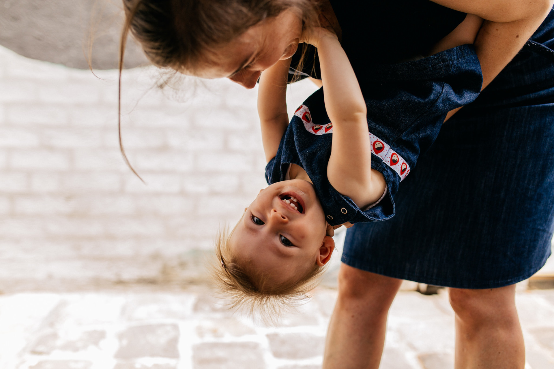 Family photographer Melbourne-family portrait collingwood