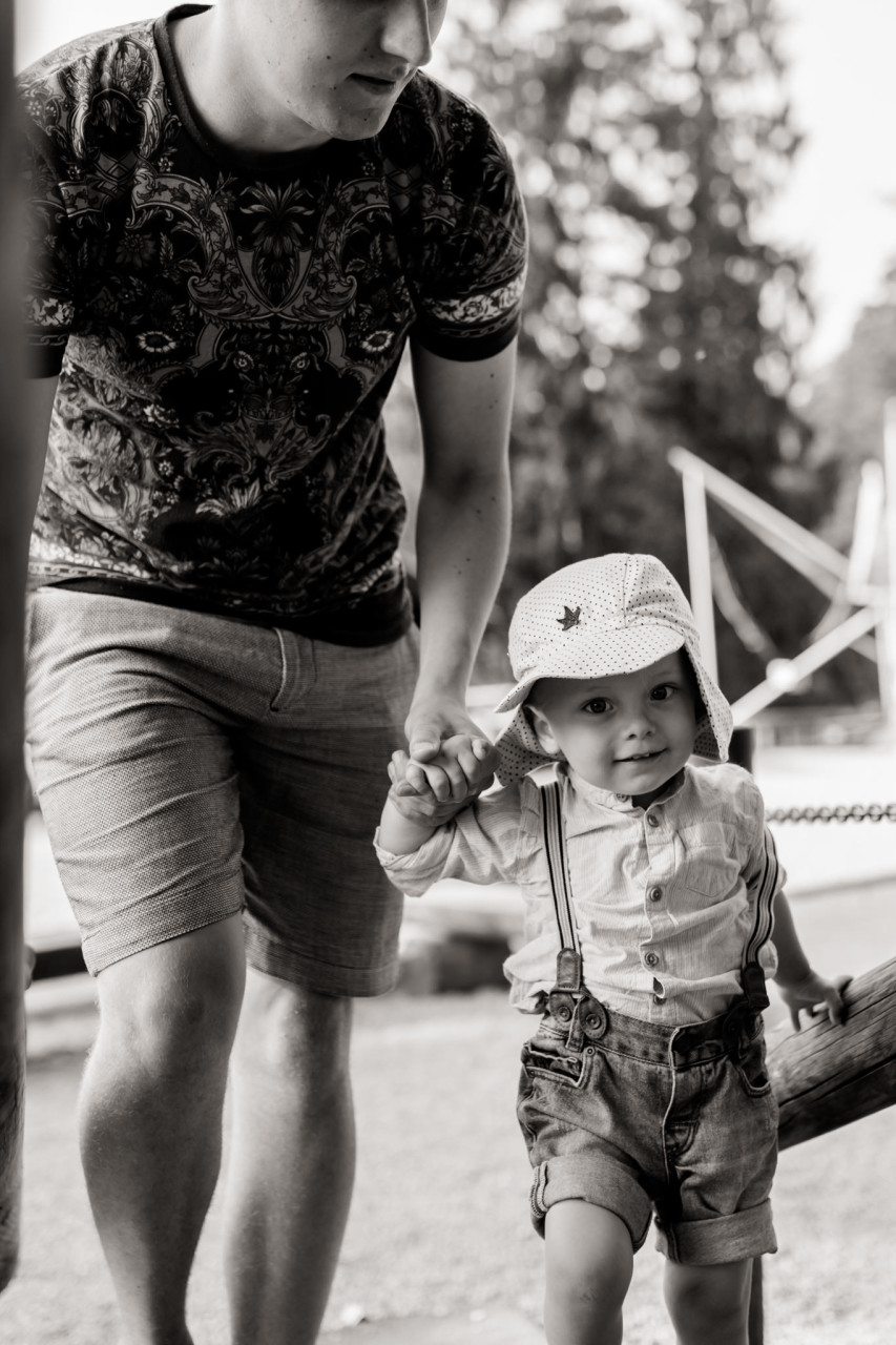 family photographer stuttgart-family journal-family photographer austria-4 family photographer stuttgart-candid family portrait-family journal germany-austria photographer family-weekend trip Pfaender playground