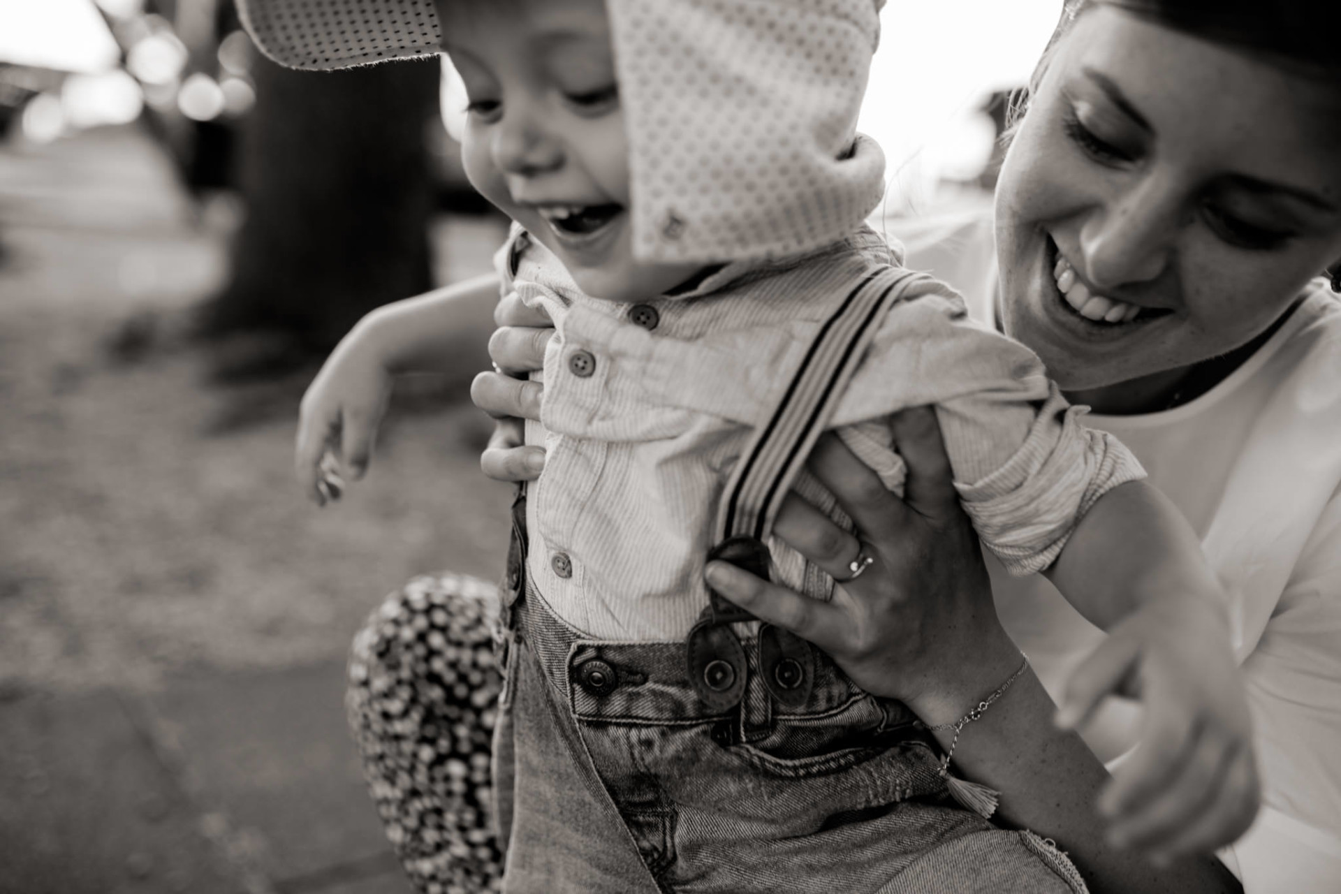 family photographer stuttgart-family journal-family photographer austria-8 family photographer stuttgart-candid family portrait-family journal germany-austria photographer family-weekend trip Pfaender playground