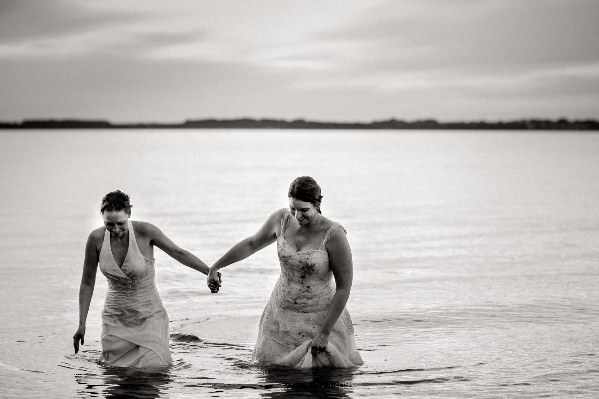lesbian wedding germany-same sex wedding portrait-beach elopement germany-wedding photographer europe
