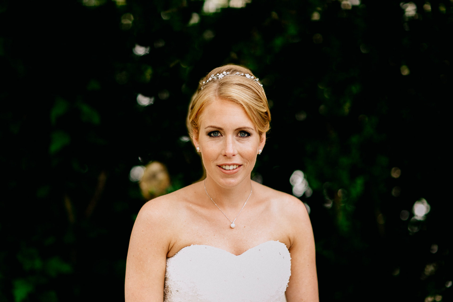 vineyard barn wedding south germany-18 creative wedding portraits germany-elopement photographer europe-vineyard wedding stuttgart