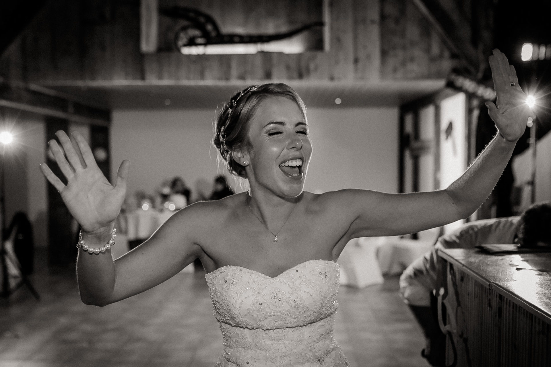 vineyard barn wedding south germany-45 wedding party-dancing bride-celebrate love-vineyard wedding stuttgart-first dance-summer bride-happiness