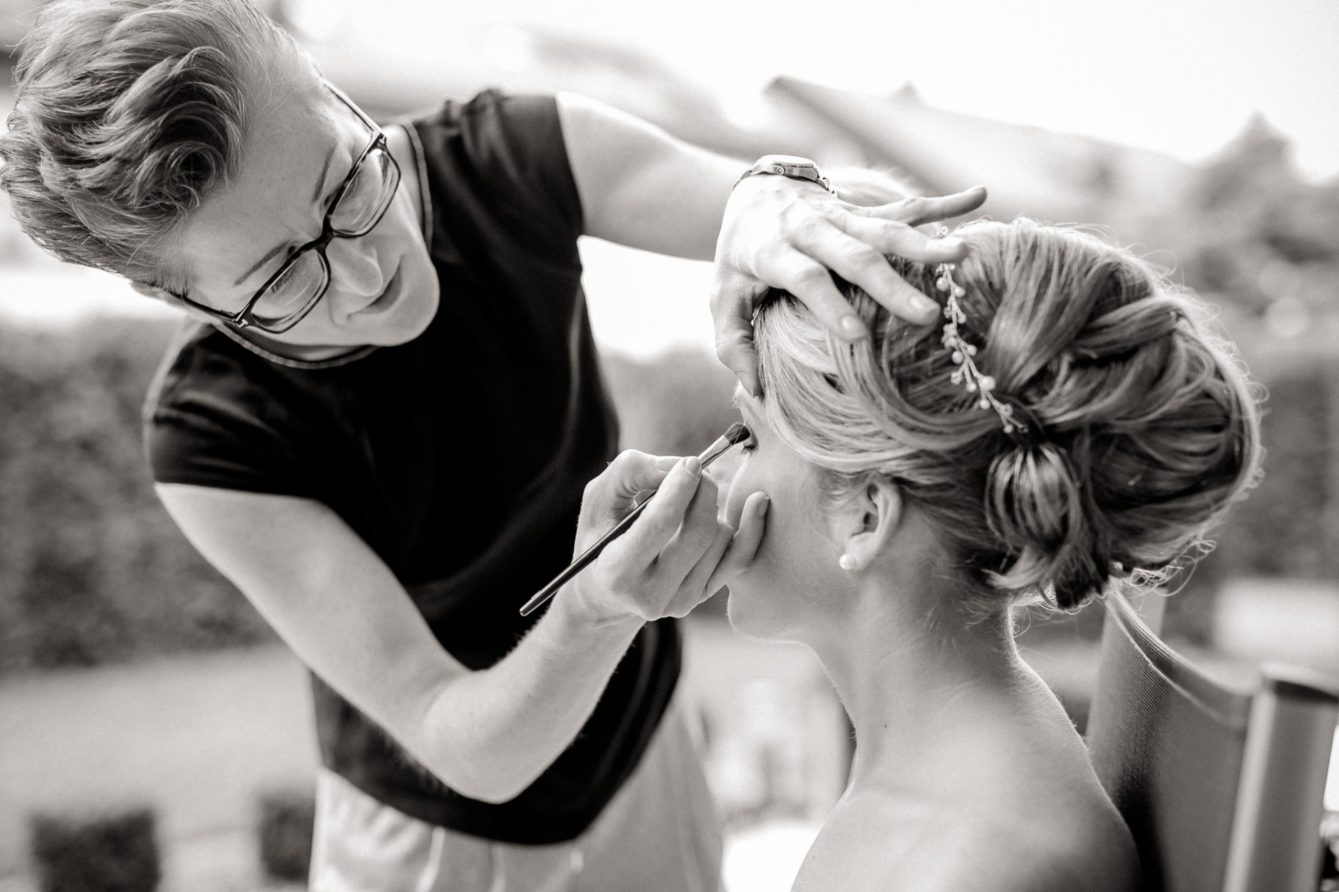 vineyard barn wedding south germany-5 bride getting ready details-creative wedding portraits germany-elopement photographer europe-vineyard wedding stuttgar