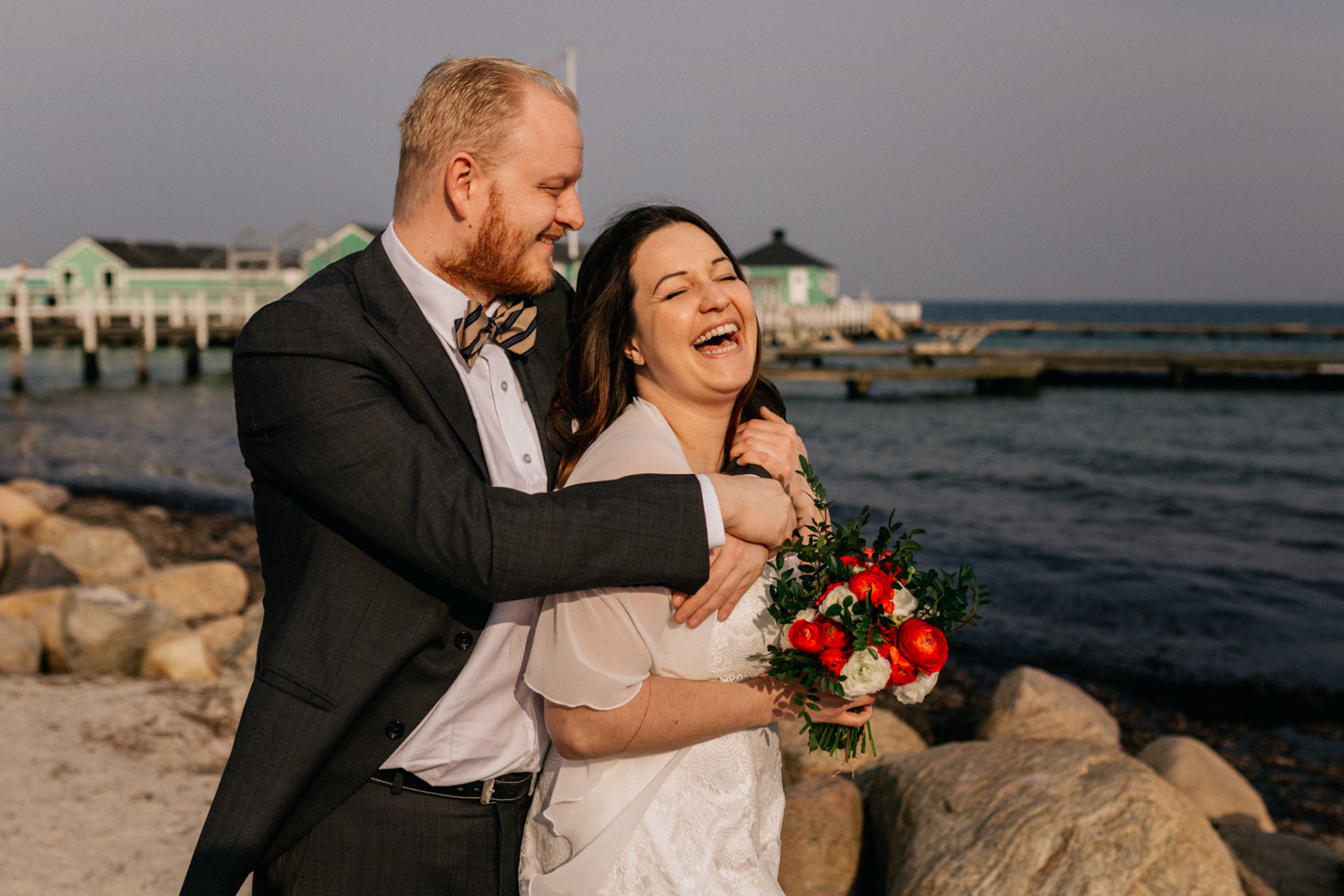 international wedding in cps-elopement photographer denmark-beach wedding scandinavia