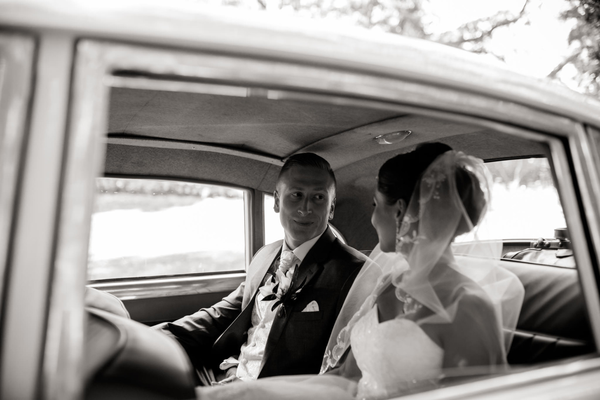 bmw old-timer wedding car-wedding photographer black forest