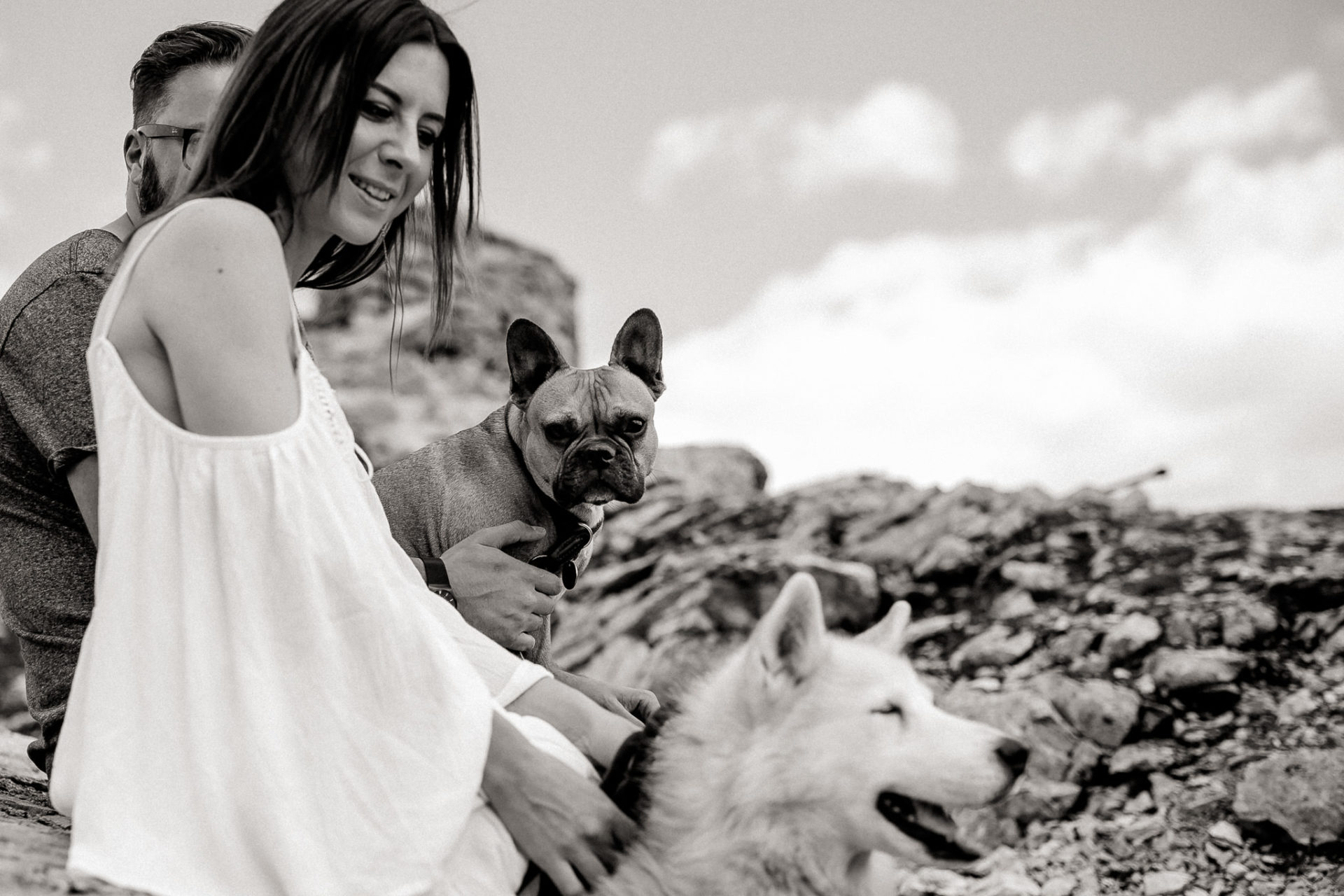 wedding photographer austria-engagement photos in alps-7 mountain elopement europe-hafelekar wedding-austria elopement-engagement photos with dog