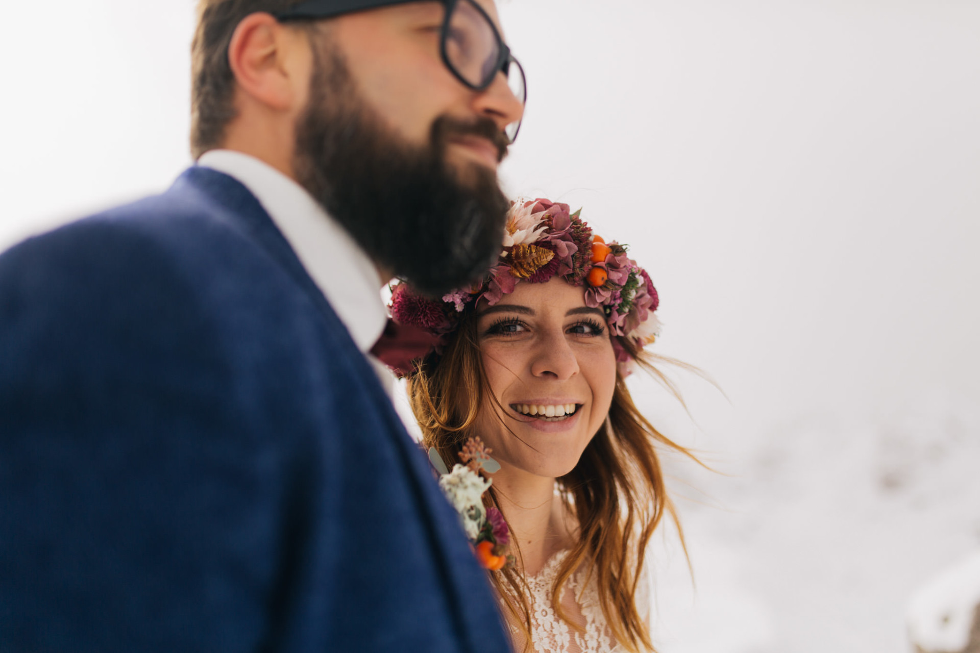 mountain wedding-hafelekar innsbruck-mountaintop ceremony-wedding photographer austria-wedding portrait-siberian husky-dog of honour