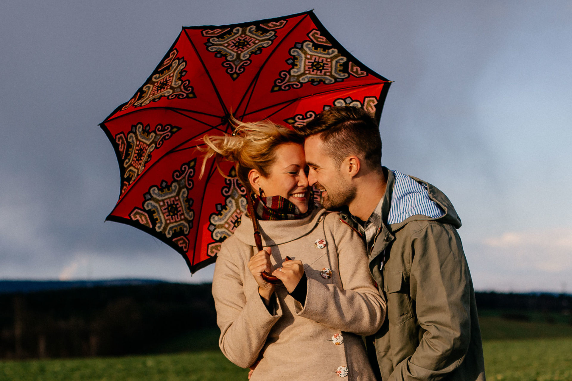 engagement session leipzig-couple shoot rain-storm portrait session-wedding photographer germany-elopement europe-kalte eiche