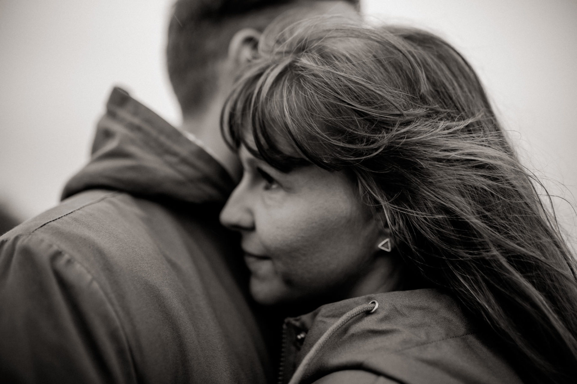 wedding photographer germany-engagement photos berlin-e-session-airport wedding-intimate portrait-couple session germany