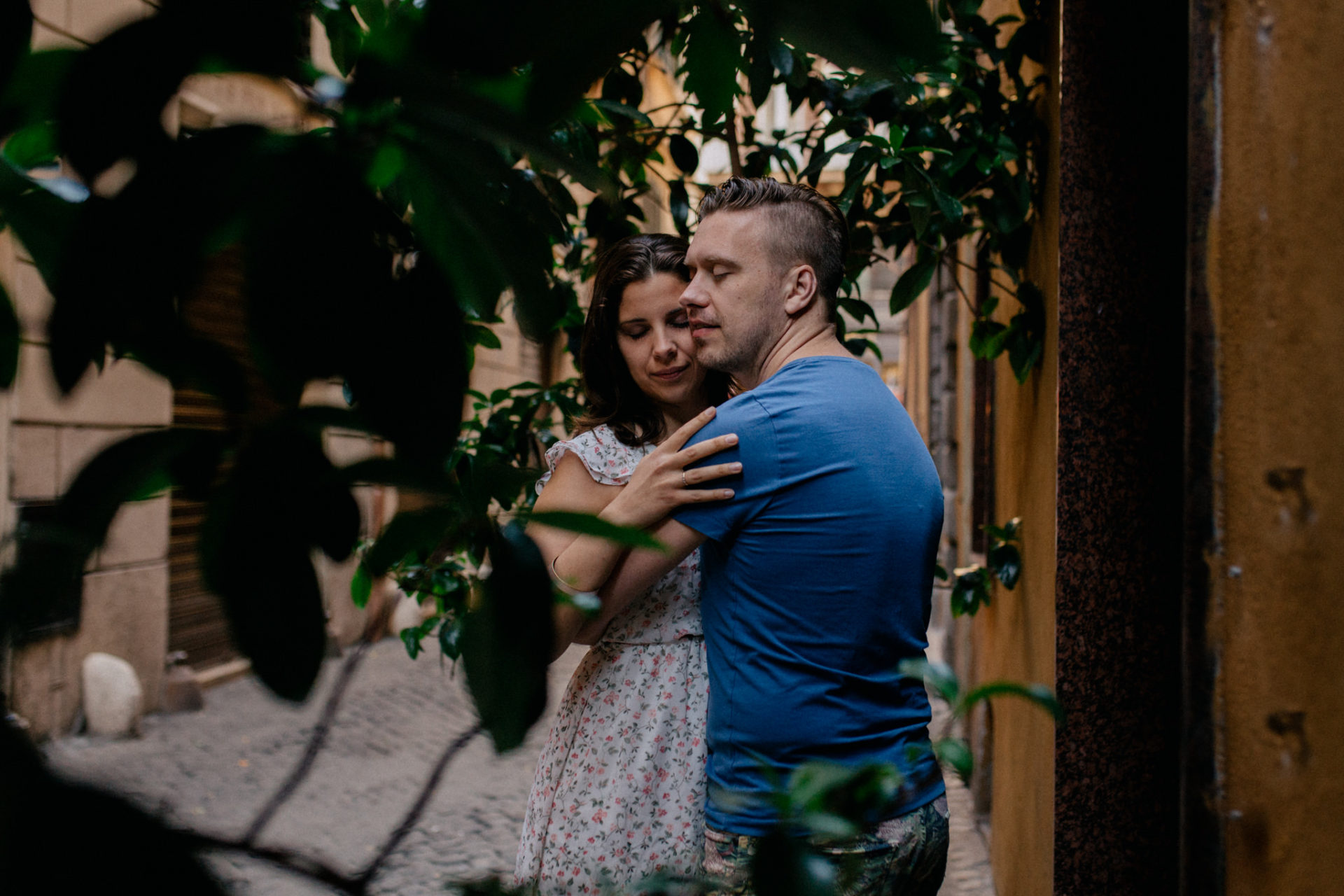 wedding photographer rome-italy elopement-engagement photos Rome-couple portraits holidays-rome city trip