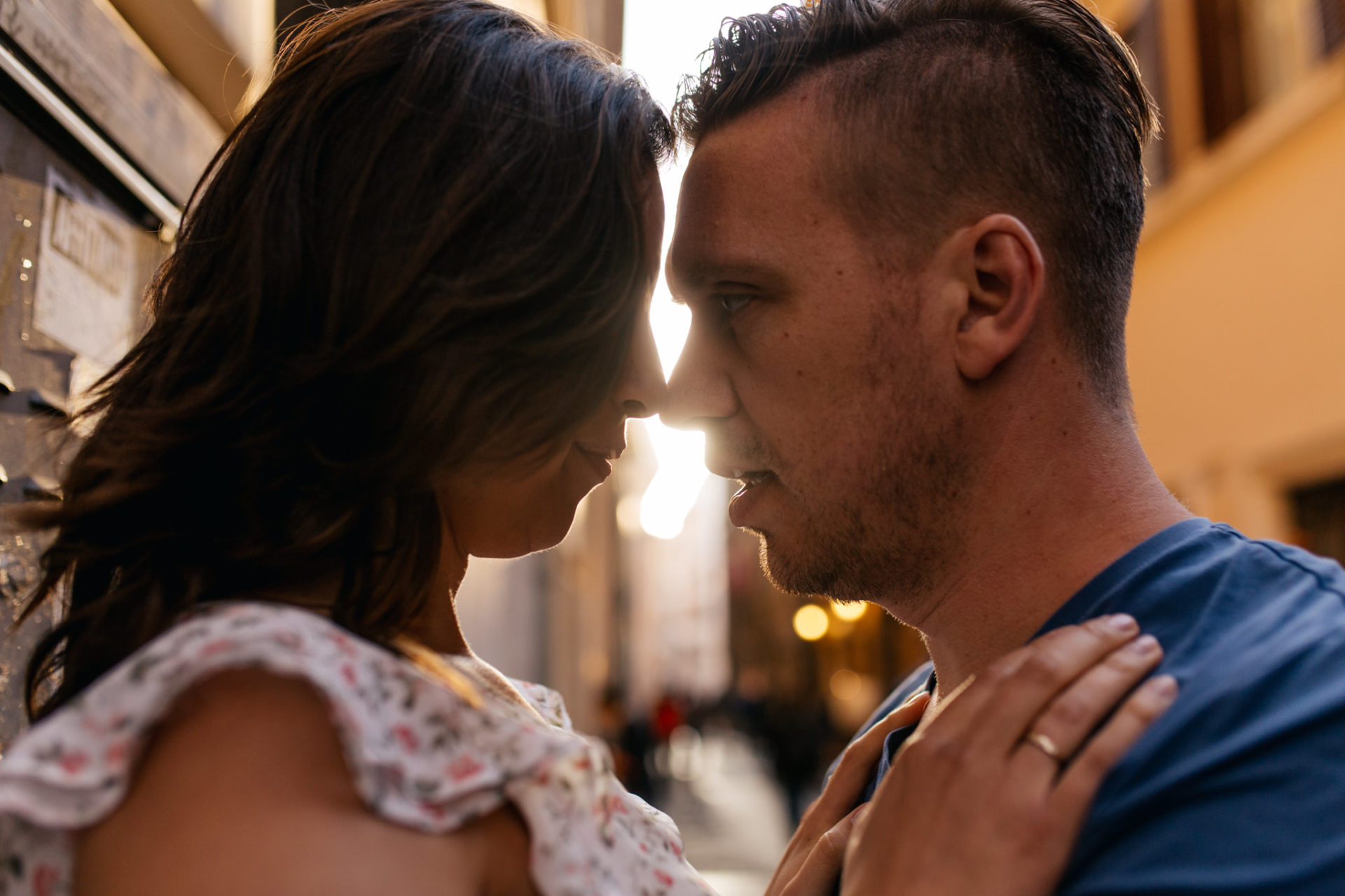 wedding photographer rome-italy elopement-engagement photos Rome-couple portraits holidays-intimate couple portrait