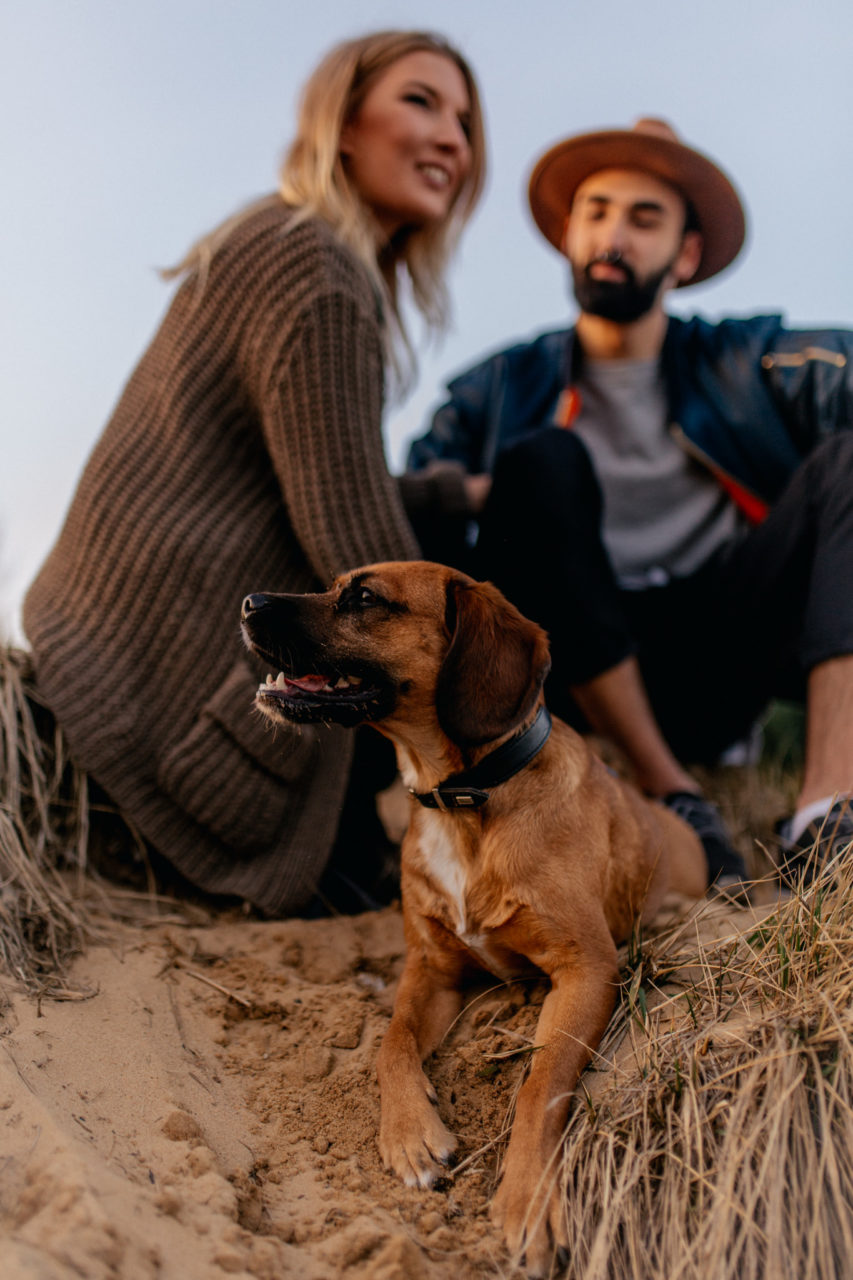engagement session Berlin-hipster couple shoot-piercing-style expert-wedding photographer germany-beard and hat