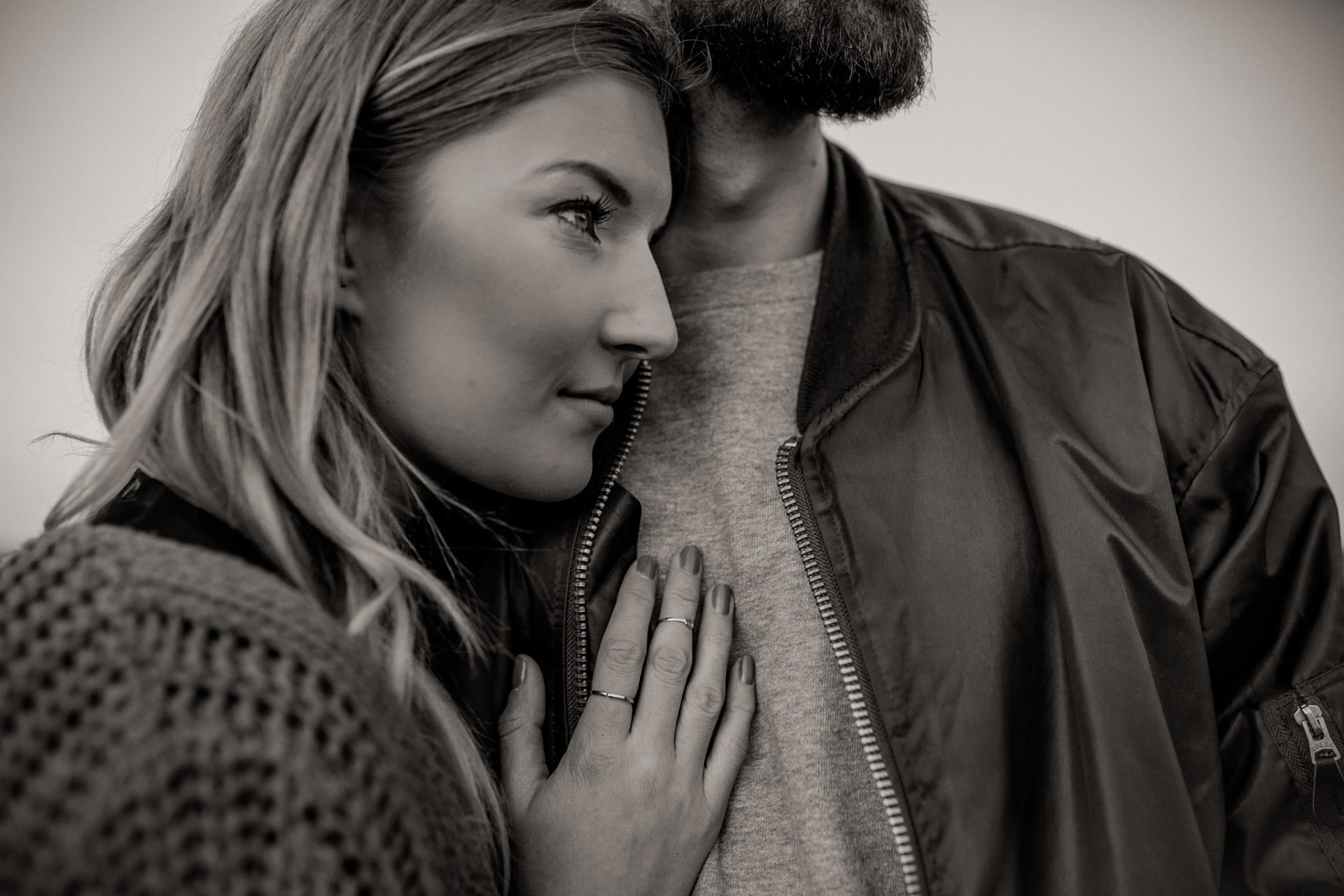 engagement session Berlin-hipster couple shoot-piercing-style expert-wedding photographer germany-beard and hat