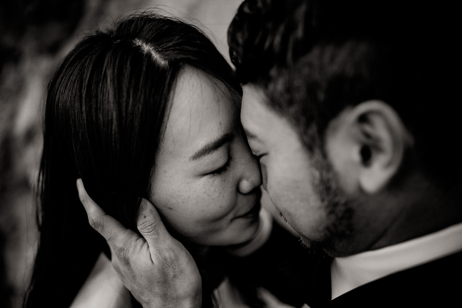 Hochzeitsfotograf Amalfi Küste-Flitterwochen Italien-Close Up Portrait Paarfoto schwarzweiß
