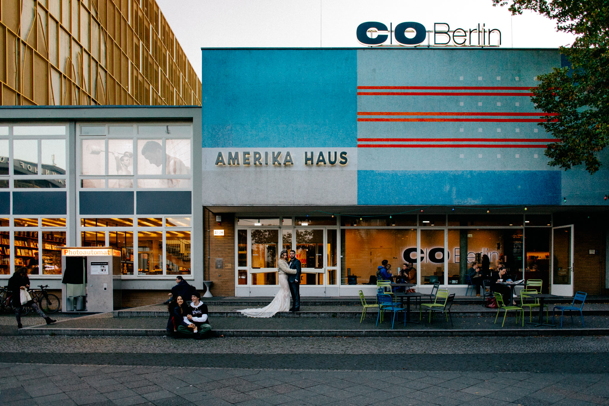 Documentary Artistic Wedding Photographer Berlin Hotel Am