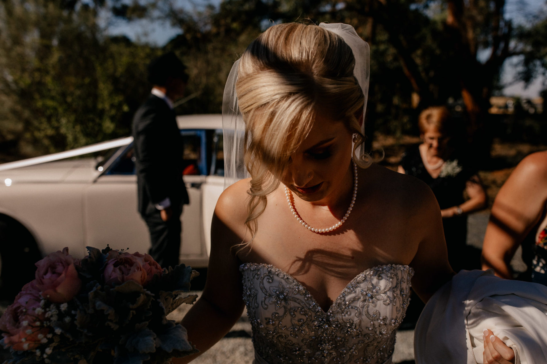 backyard-wedding-australia-melbourne-ceremony-bride-getting-out-of-car